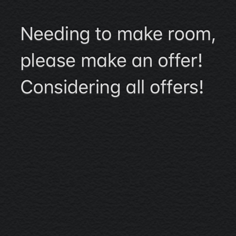 Urgently selling stuff!